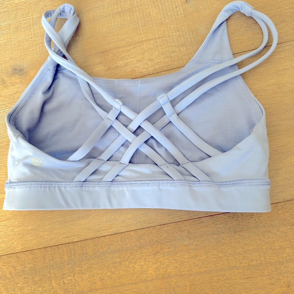 Lululemon sports bra